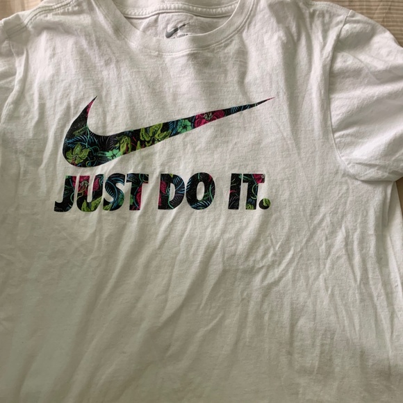 White Just Do It Tropical Nike Shirt. Kids Large. - Picture 2 of 3